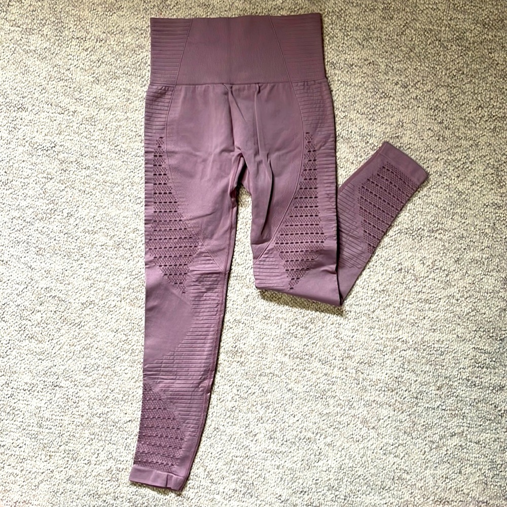 Perfect summer workout leggings!